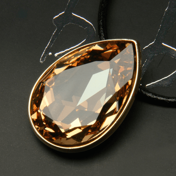 Pear Crystal Necklace - Light Colorado - Image 3