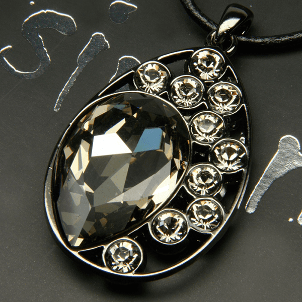 Pear Cluster - Black Diamond - Image 3