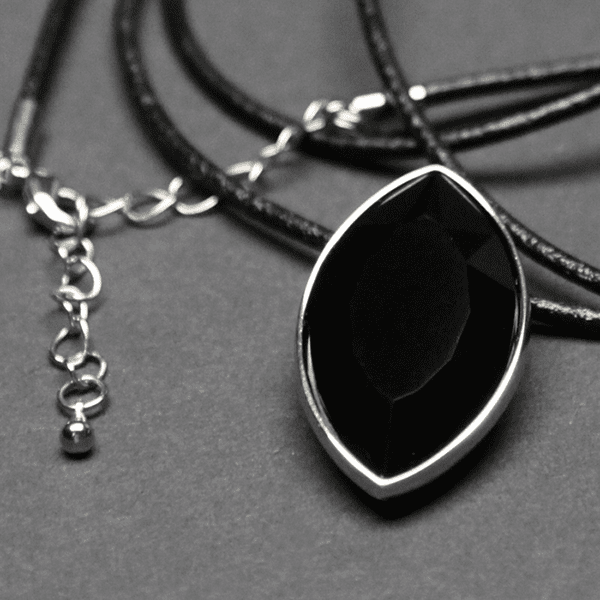 Marquise Necklace - Black - Image 3