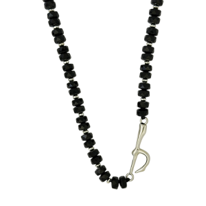 Necklaces Single “b” /Jet / Silver